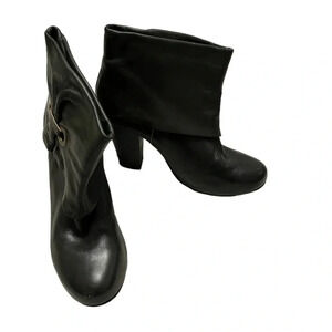 Fly  London green heeled boots